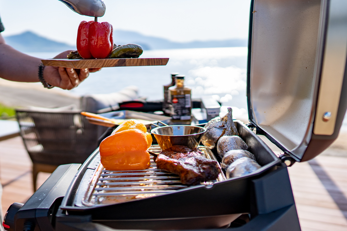 スマホと連携して調理！お手軽なのに本格的なBBQ料理が楽しめるBBQ ...