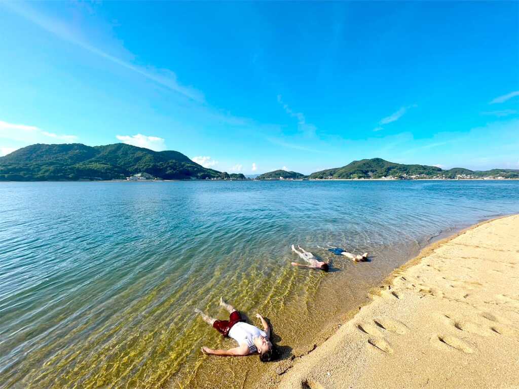 瀬戸内海を水風呂にしてビーチサウナ